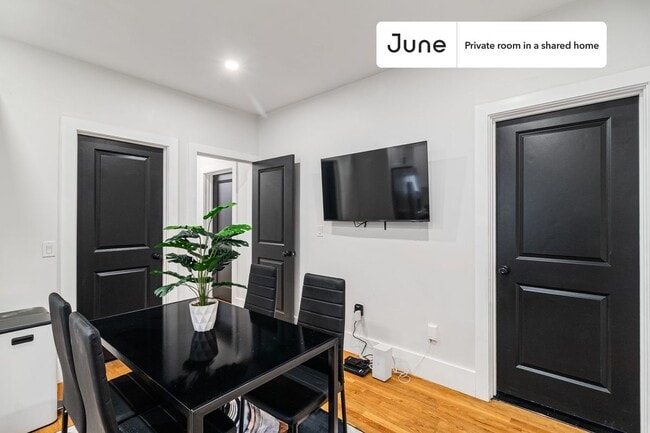 Photo - Room in Shared 5 bed/2 bath home Unidad E