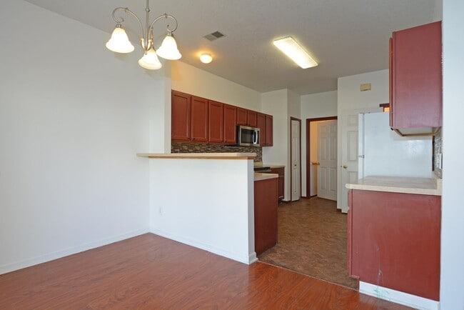 Photo - Beautiful 3-Bed 3-Bath Townhouse in Shakopee - Available Now!