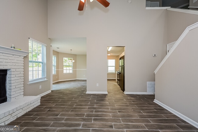 Photo - 1021 Brandon Hill Way