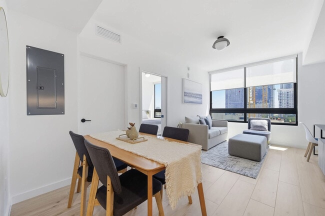 Photo - 225 N Miami Ave Unit SI FL14-ID1559812P