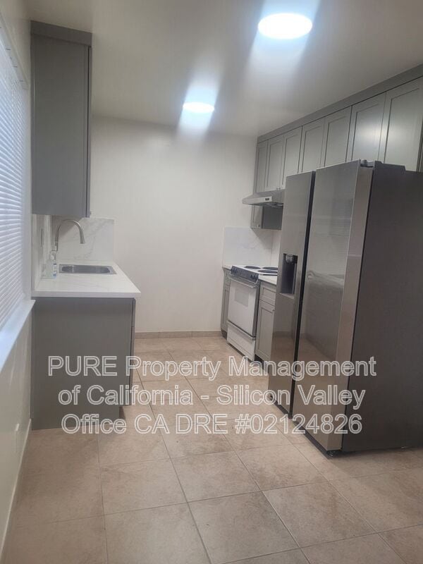 Photo - 900 Sobrato Dr