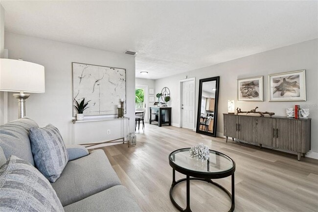 Photo - 4545 37th Ave N