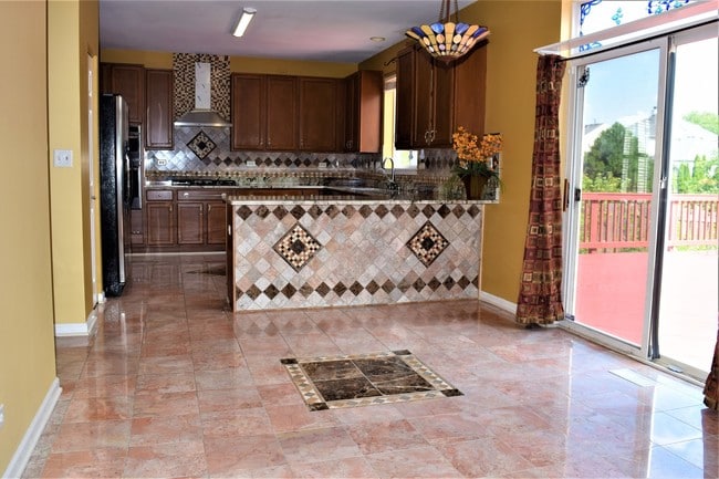 Photo - 2480 Lehman Dr