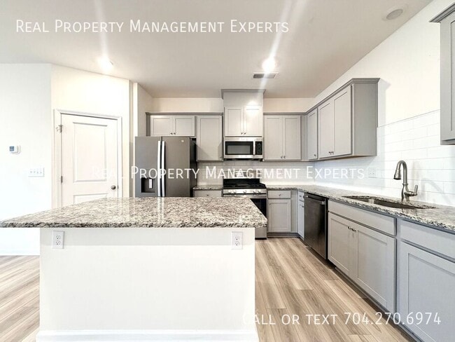 Photo - 6017 Rizer Dr