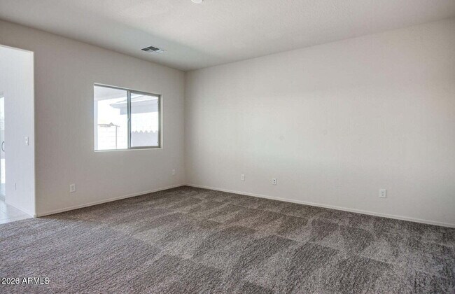 18091 N Presley Ln