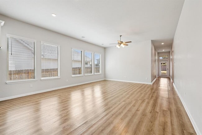 Photo - 601 Los Olives Ln