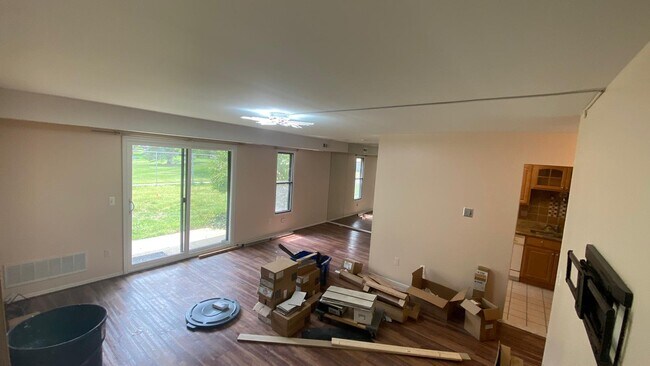 Photo - 30535 W 14 Mile Rd Unit 1