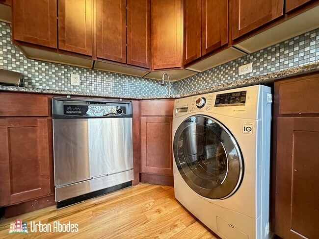 Photo - 3523 N Racine Ave Unit A07C