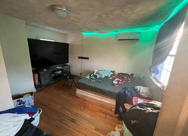 Photo - 2318 Old Dominion St