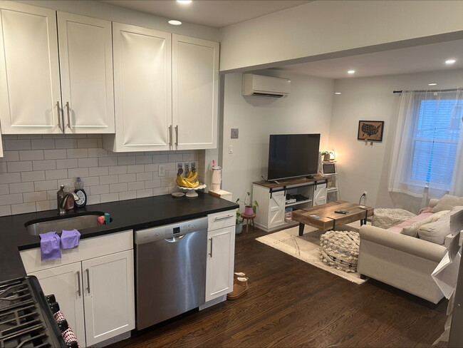 Photo - 5 O St Apartment Unit 1