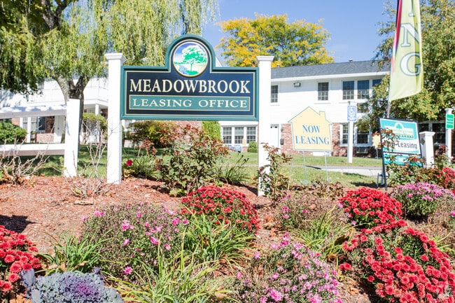 Building Photo - Meadowbrook Village Rental