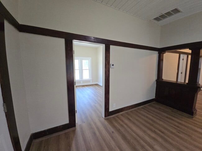 1er dormitorio Este - 320 Chautauqua Ave Unidad Main house