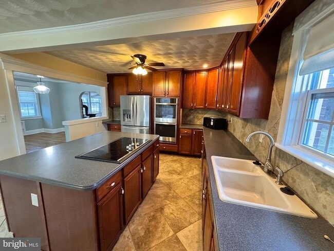 Photo - 1558 Zachary Taylor Hwy