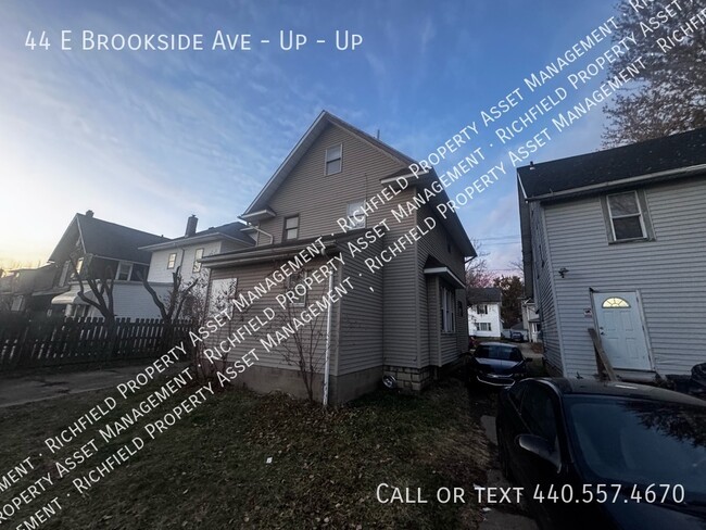 44 E Brookside Ave Unidad Up