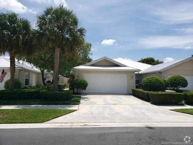 Building Photo - 1652 SW Waterfall Blvd Rental