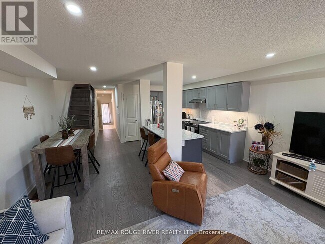 Photo - 60 Sailors Landing