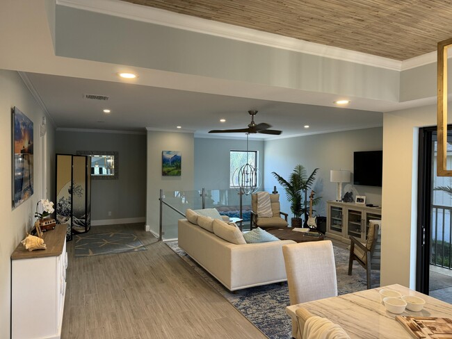 Building Photo - 16913 Waterbend Dr Unit 266 Rental