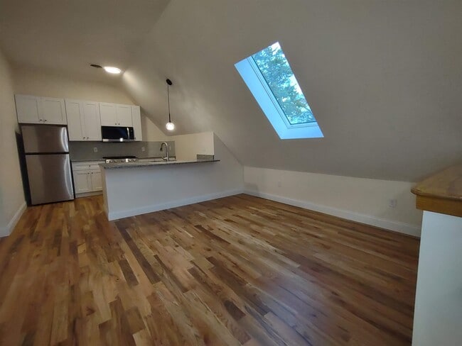 394 Union Ave Unit 4