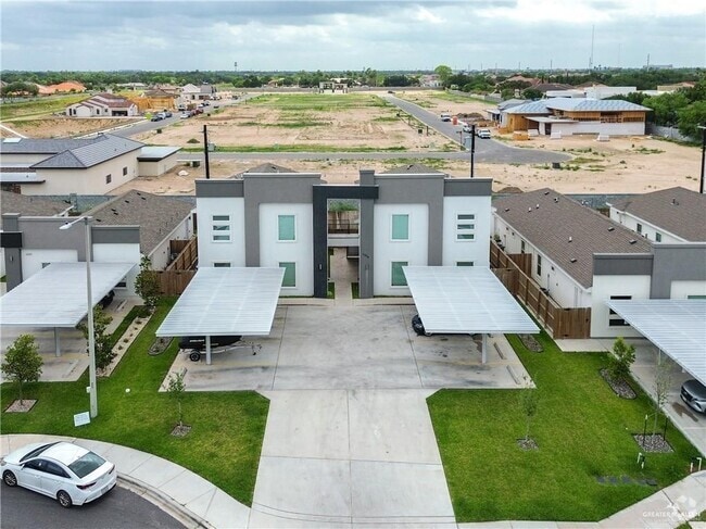 Building Photo - 3204 S Colt Ln Unit 2 Rental