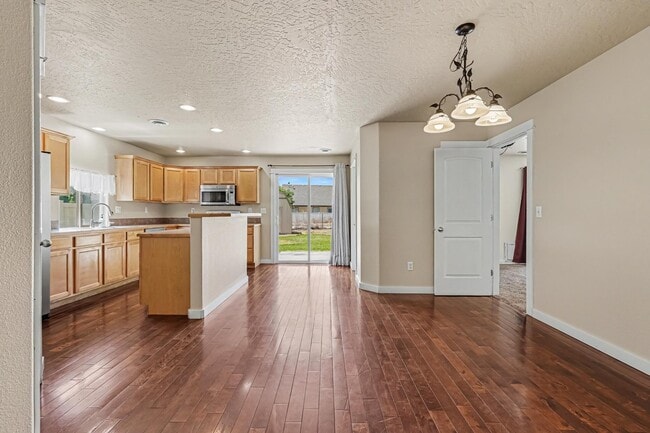 Photo - 18327 Buckeye Pl