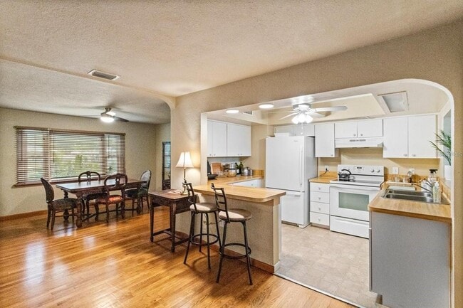 Photo - 5 S Orion Ave