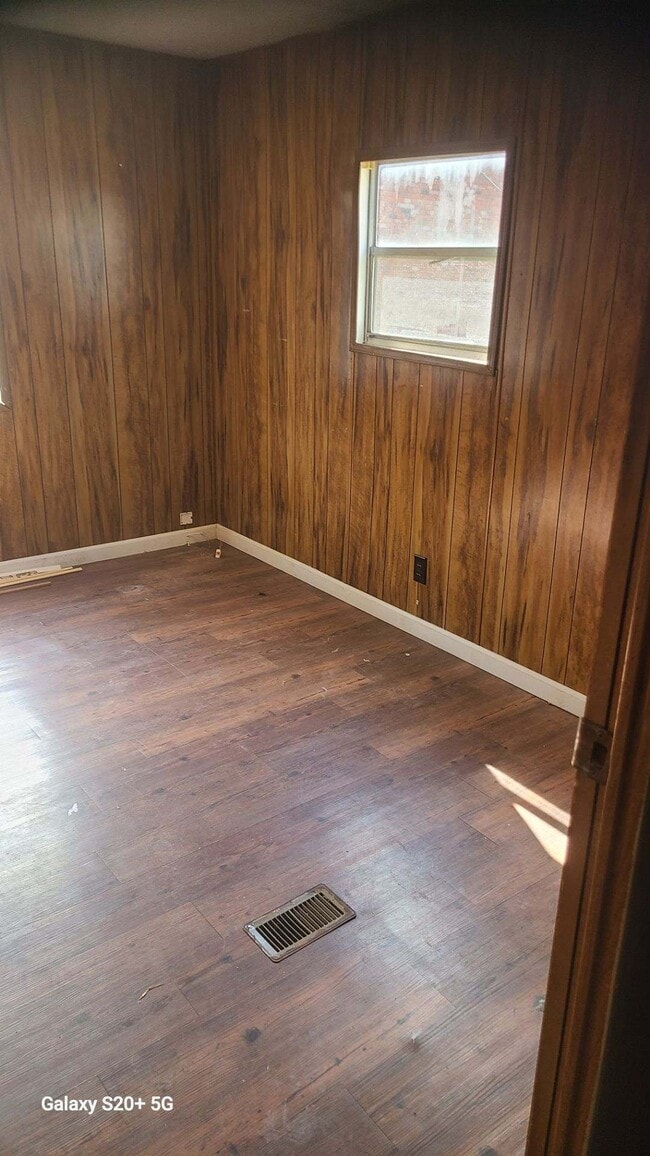 Photo - 228 Herbert Rd