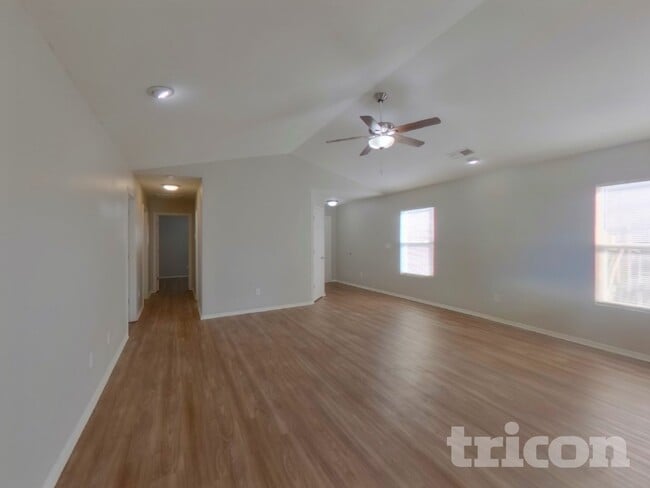 Photo - 3634 Charterhall Ln