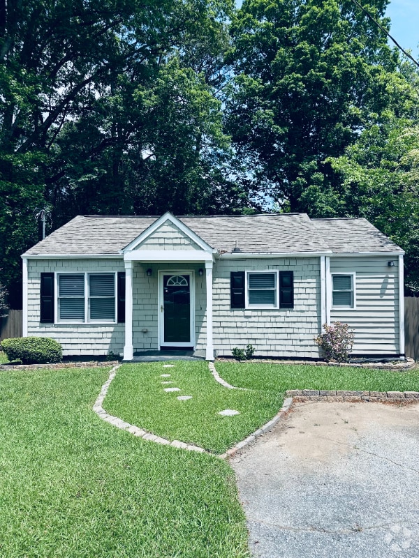 Building Photo - 4104 Comanche Dr Rental
