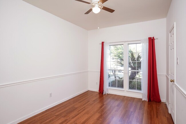 Photo - 110 Smokey Lake Ln