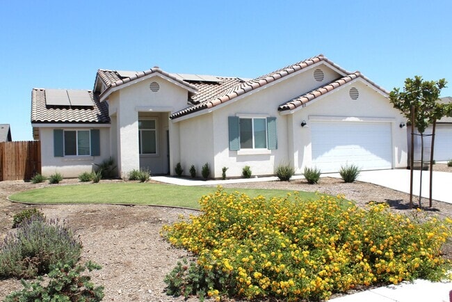 Building Photo - Beautiful Solar and All Electric Home for ...