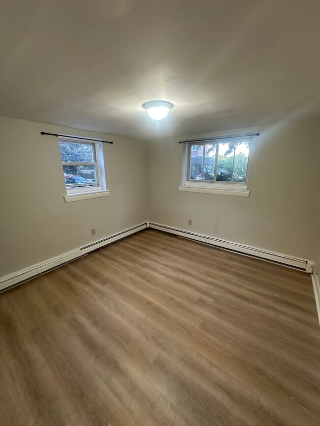 Photo - 69 Chiswick Rd Unit 1