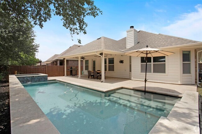 Building Photo - 9501 Bentley Garner Ln Rental
