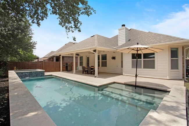 Photo - 9501 Bentley Garner Ln Casa