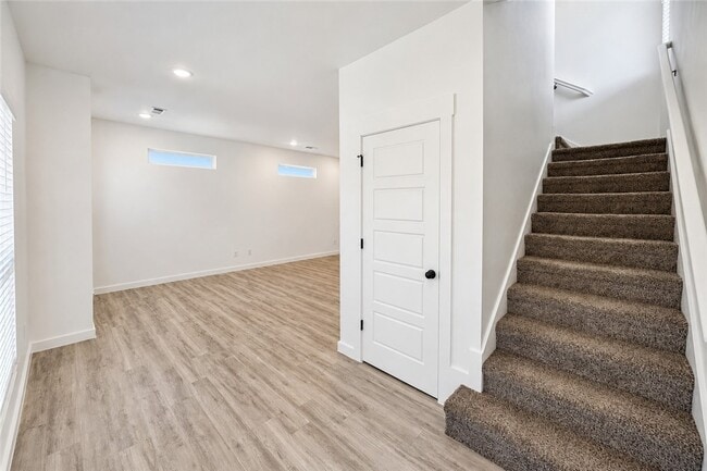 Photo - 1031 Boardwalk Ave