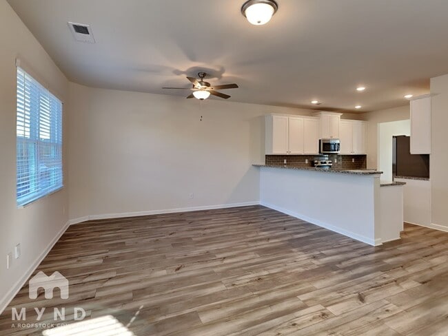 2820 Saratoga Lake View