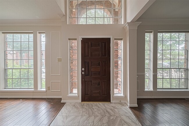Photo - 1327 W Forest Dr