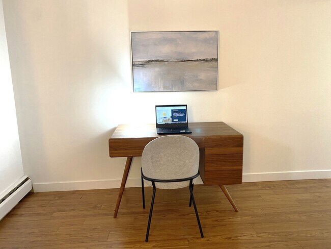 Photo - 7945-7945-82 82 Ave NW Unit 102.F