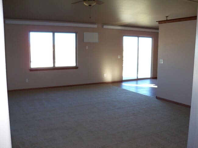 Photo - 2 BED | 2 BATH | DOUBLE GARAGE | TOWNHOME | SOUTH