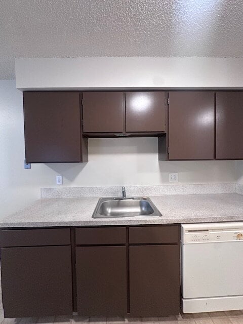 Photo - Charming 2-Bed Oasis with Full Bath on SE Division - 836 Sq. Ft. of Portland Comfort! Unit 8