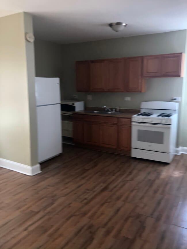 Photo - 1637 E 77th St Condo