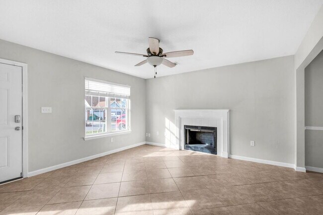 Photo - "Charming 3-Bed Oasis in Fort Walton Beach!"