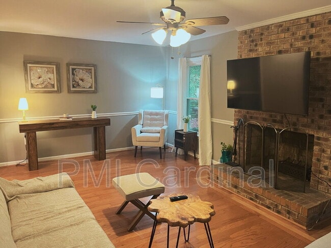 Photo - 7348 Oakwood Ln