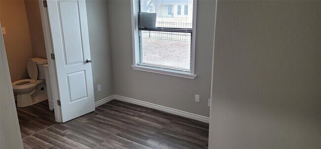 Photo - 2403 El Capitan Dr