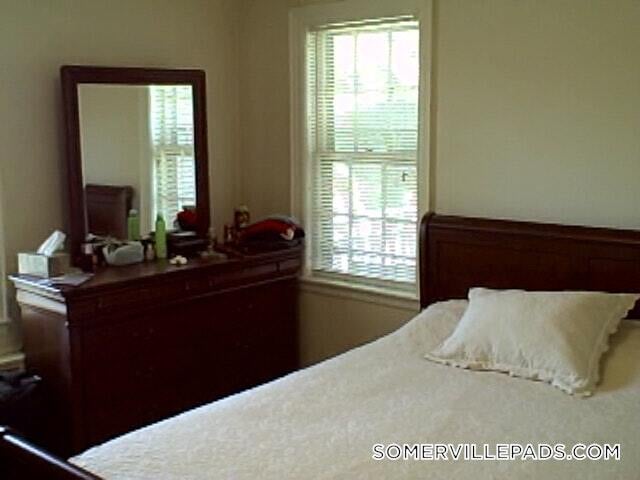 Photo - 279 Washington St Unit 3