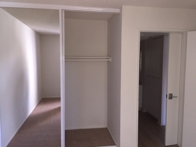 Photo - Hollywood Terrace Apartments