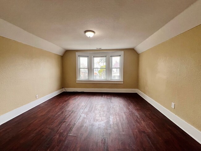 Photo - 2807 Chestnut St Unit 2