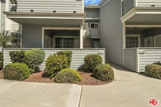 Building Photo - 777 S Citrus Ave Unit 107 Rental