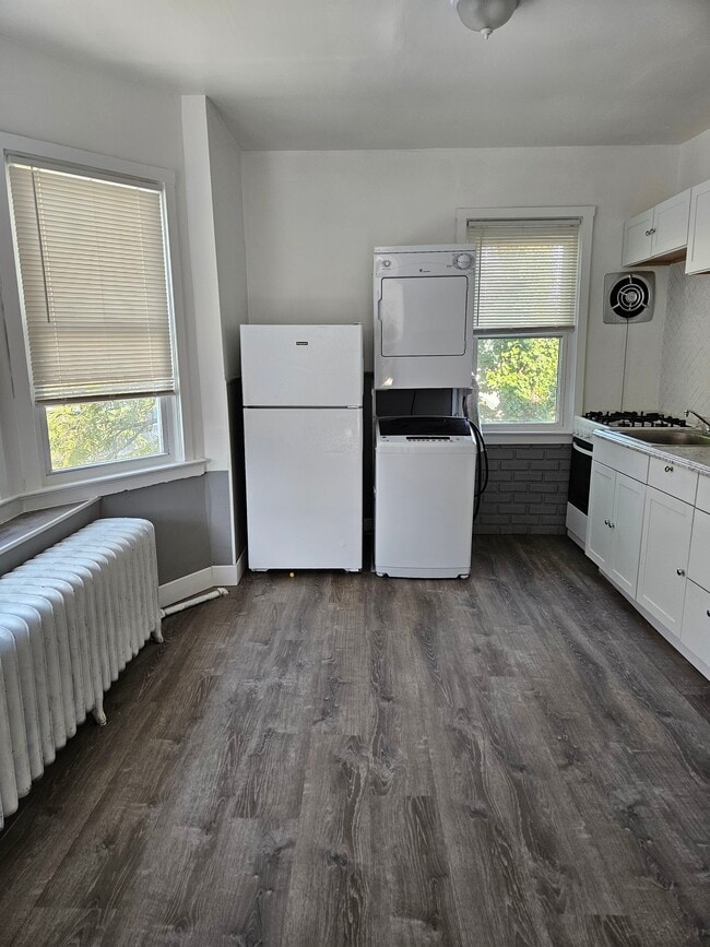 221 New Jersey Ave Apartment Collingswood, NJ