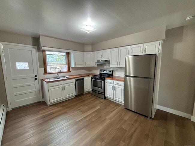 Photo - 123 Platt St