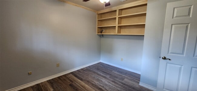 Photo - 2527 Meandering Trail